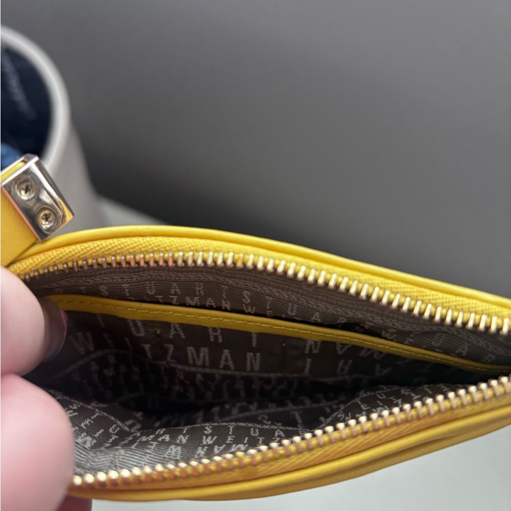 Stuart weitzman pouch - Picture 7 of 7